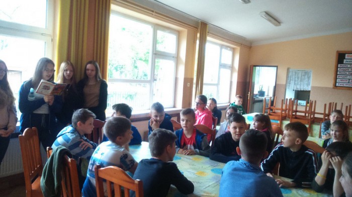 PSP w Wydmusach akcja Przerwa na czytanie (3)