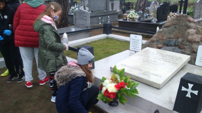 122373669-365035097946150-5005