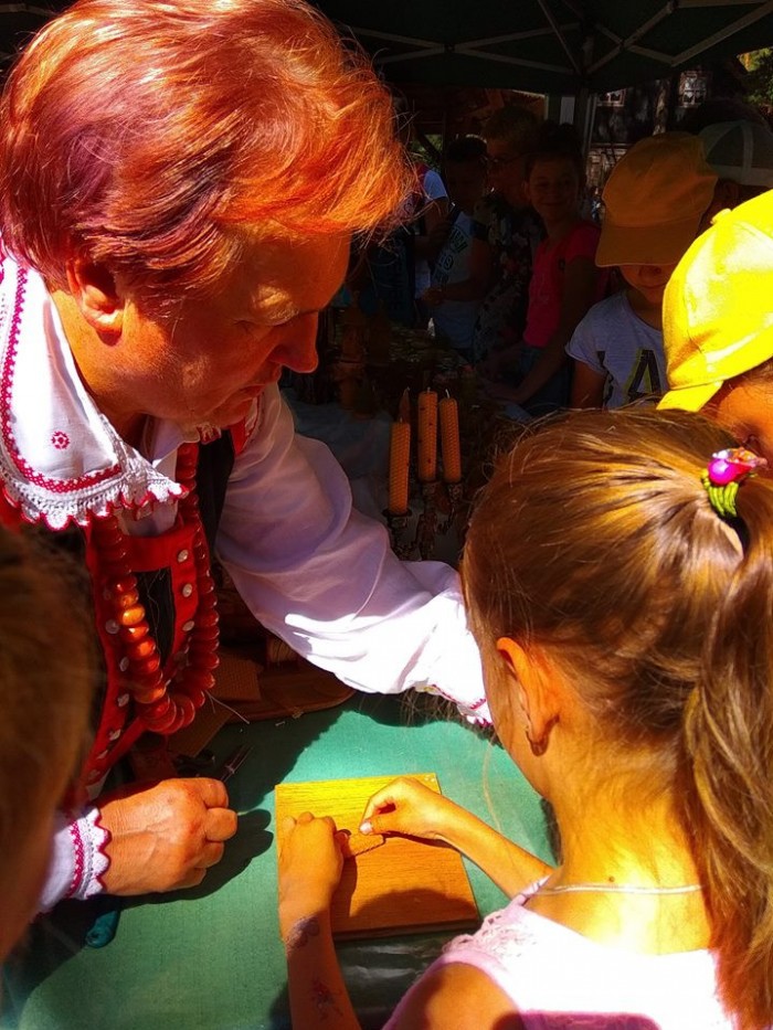 35511202_2079652908979979_7574939854660698112_n