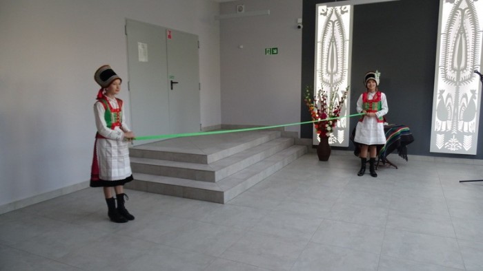 Dwie kurpianki. Przecięcie wstęgi