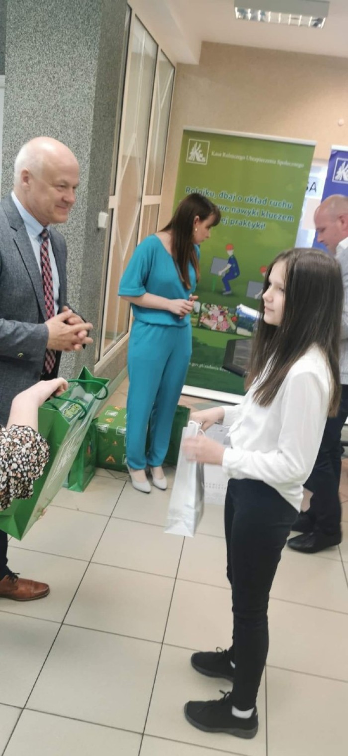 284085689_955058345892628_2809908875816493280_n