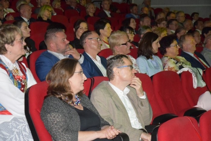 62b0da3ec93bc_o_large