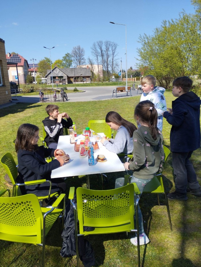 received_766023844964714