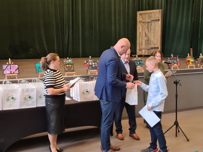 700x450-towidth-90-20241009_101432