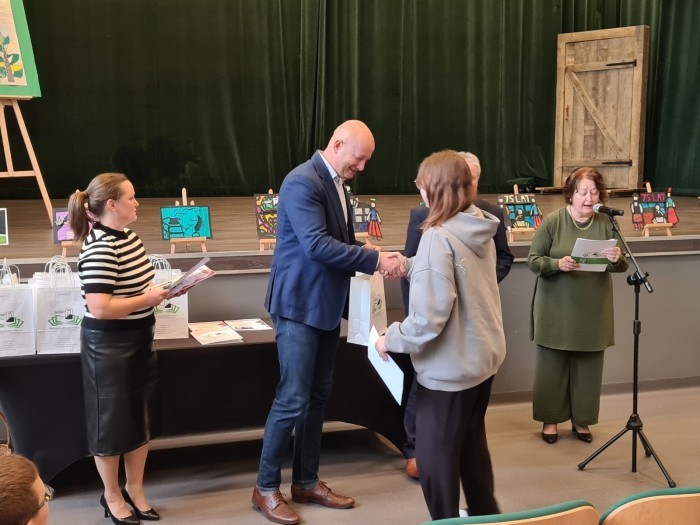 700x450-towidth-90-20241009_101737