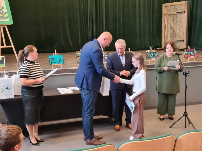 700x450-towidth-90-20241009_102112