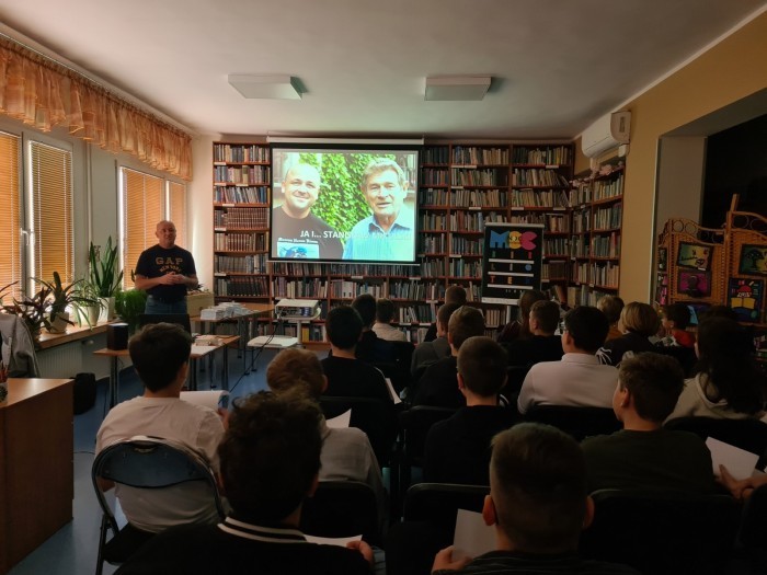 700x450-towidth-90-2