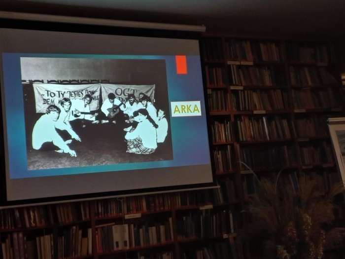 700x450-towidth-90-20241015_181115